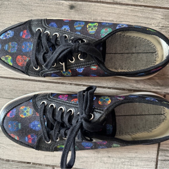 Sugar Skull Sneakers Traq by Alegria Comes with One Pair New Inserts - Picture 5 of 5
